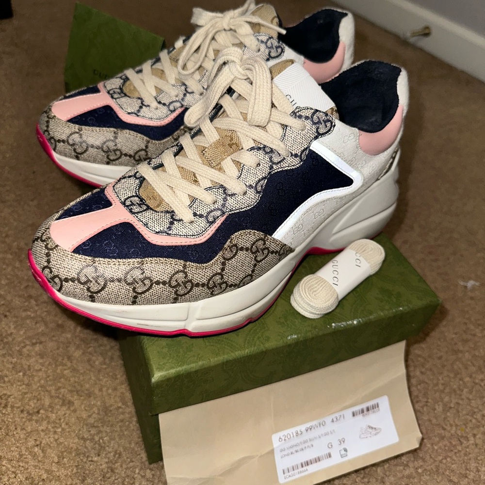 Gucci Sneakers (Women size 39)